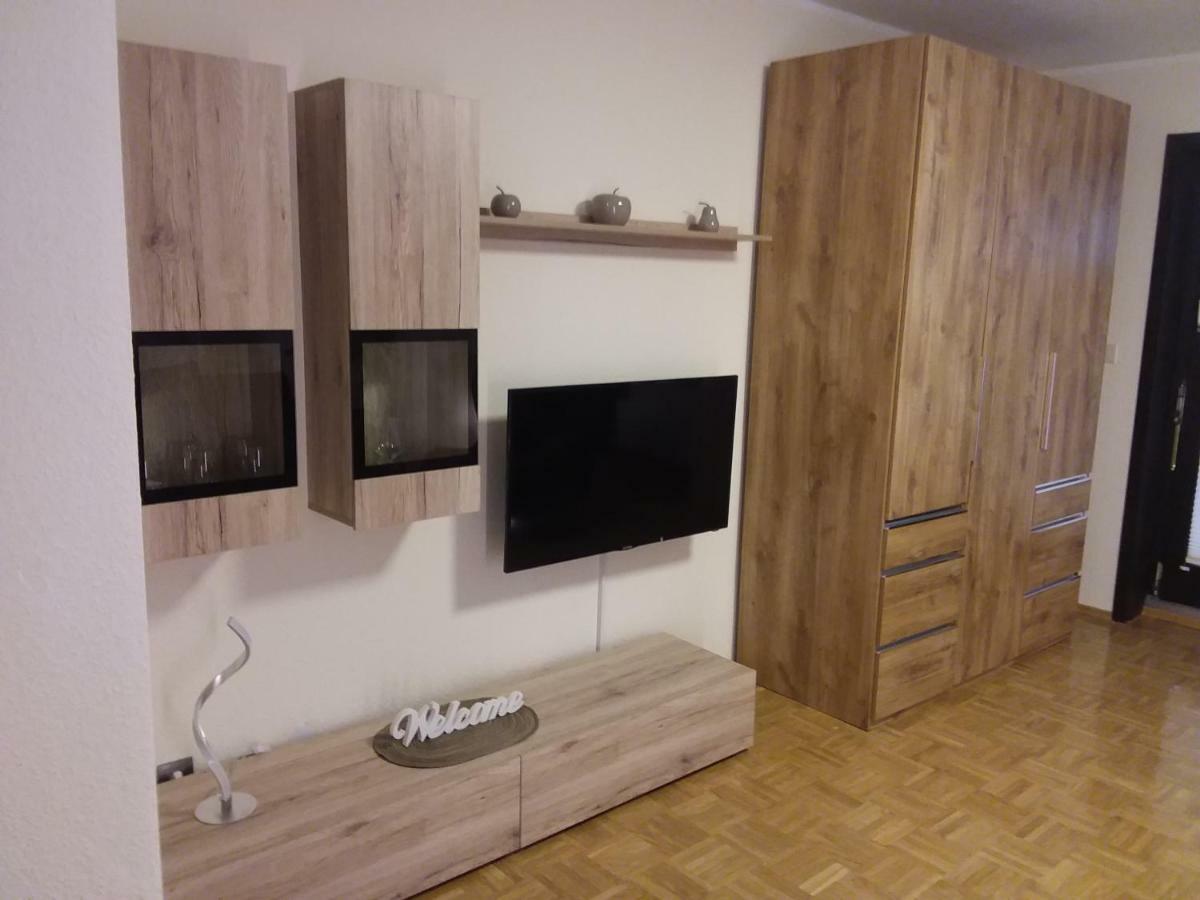Tomte Apartment ลางเกลส์ไฮม์ ภายนอก รูปภาพ